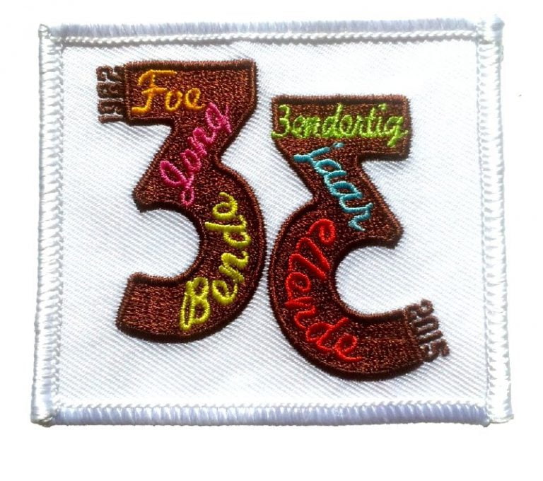 Foe Jong Bende 33 jaar ellende (6,5x7,5cm)