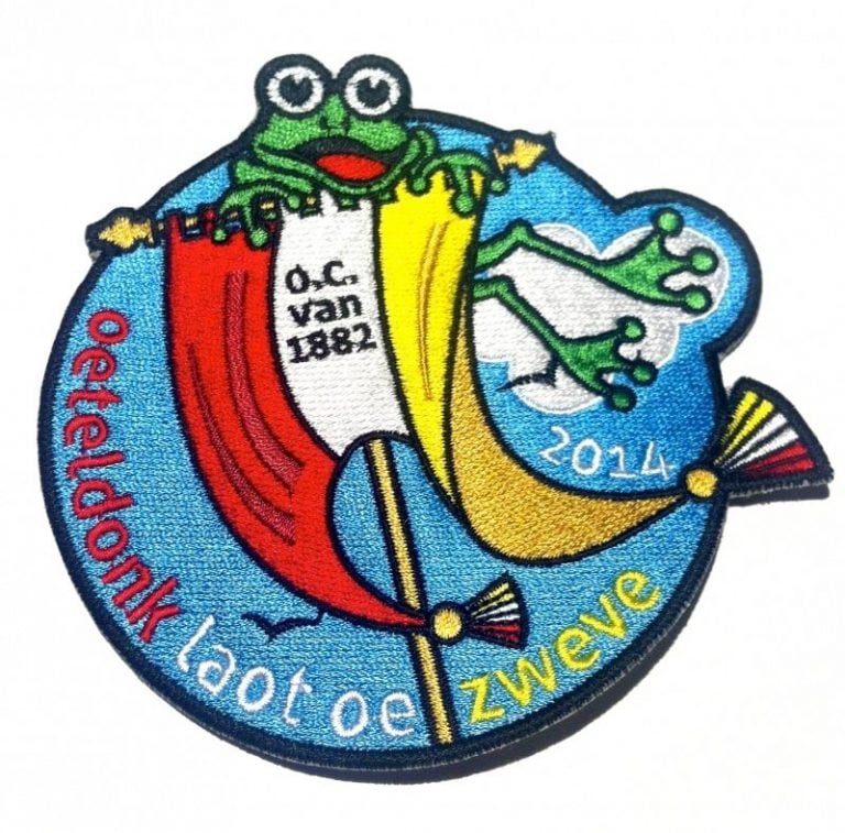 KLEIN Oeteldonk Laot oe zweve (Jaarembleem 2014)