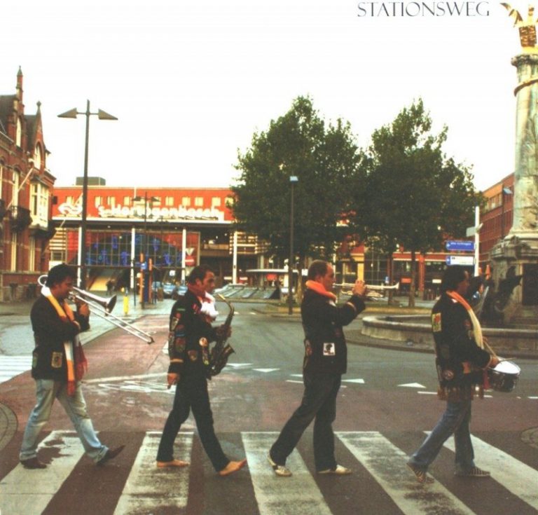 CD Attenooije - Stationsweg